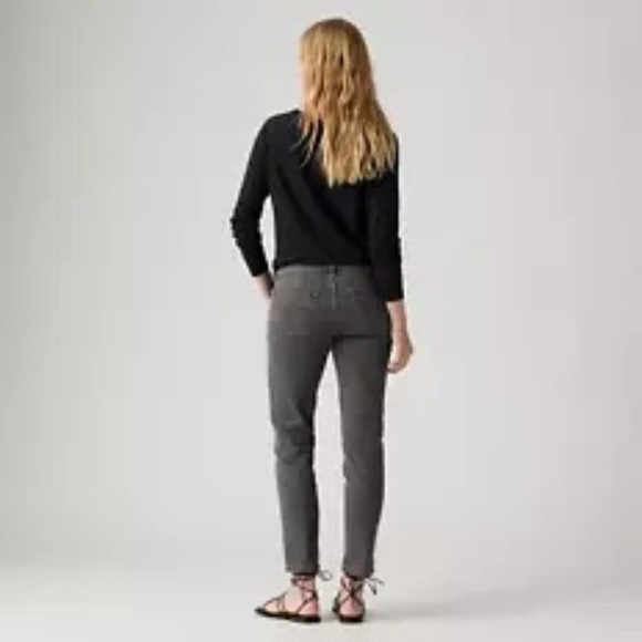 Levi's  BOYFRIEND MID RISE WOMEN'S JEANS, 32, Black/Gray - Picture 2 of 8